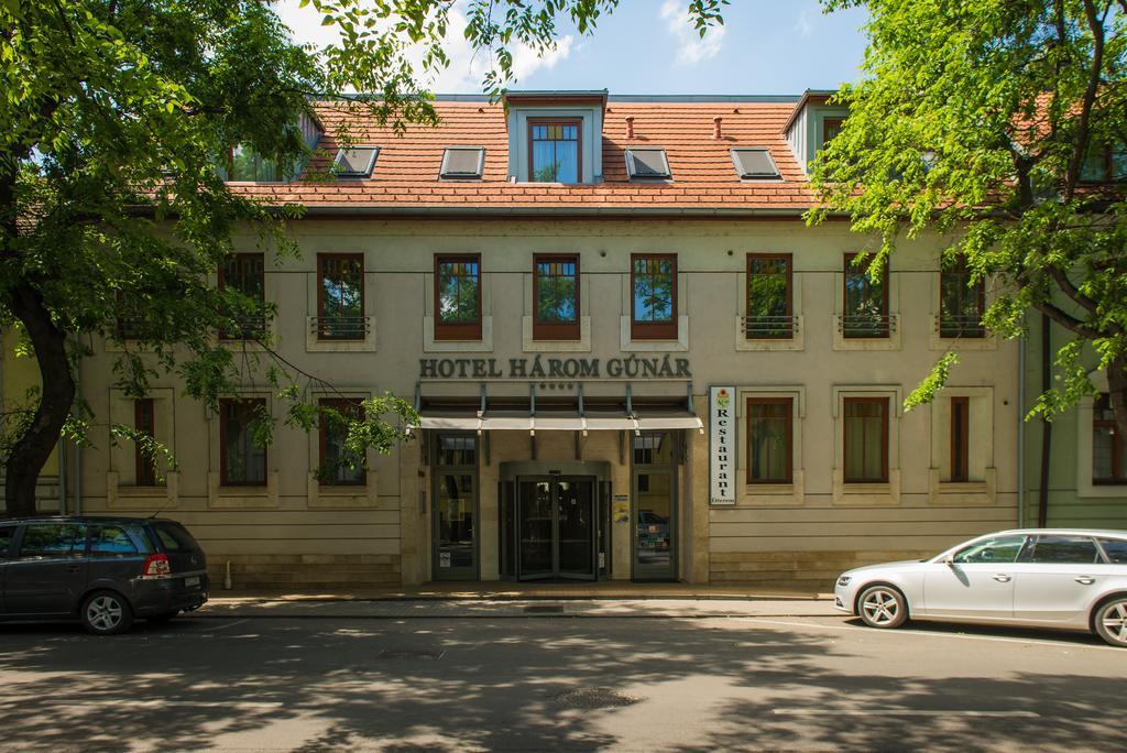 Hotel Három Gúnár Kecskemét Exterior foto